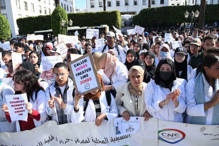 خريجو معاهد التمريض يحذرون من سقوط لائحة توظيف نهائية بالتقادم