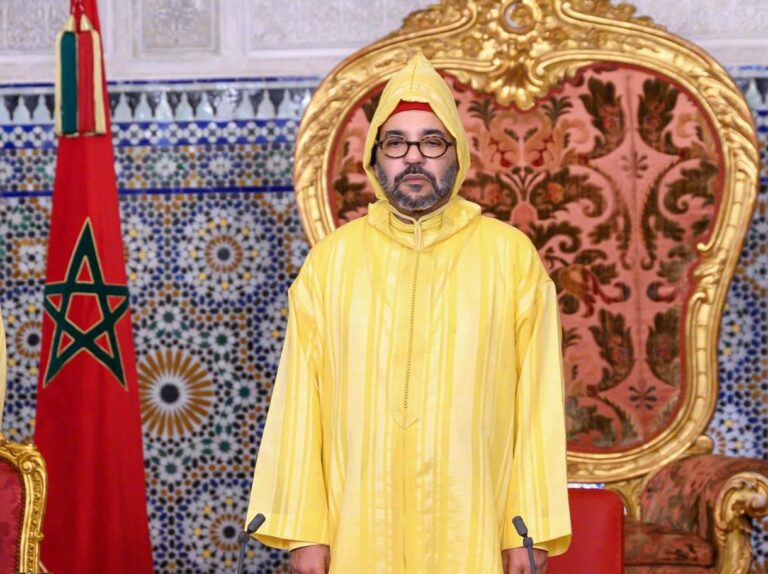 الملك يوصي الحجاج المغاربة باستحضار الهوية الوطنية والالتزام بقيم التسامح في البقاع المقدسة