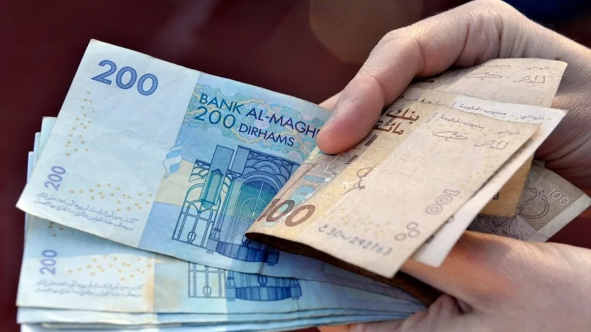 المالية تحسم نقاش صرف أجور الموظفين والمتقاعدين قبل العيد