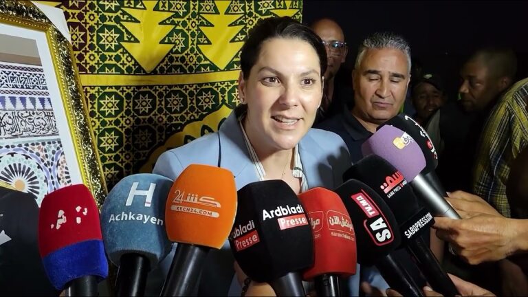 المنصوري تشيد بأداء المنتخب الوطني