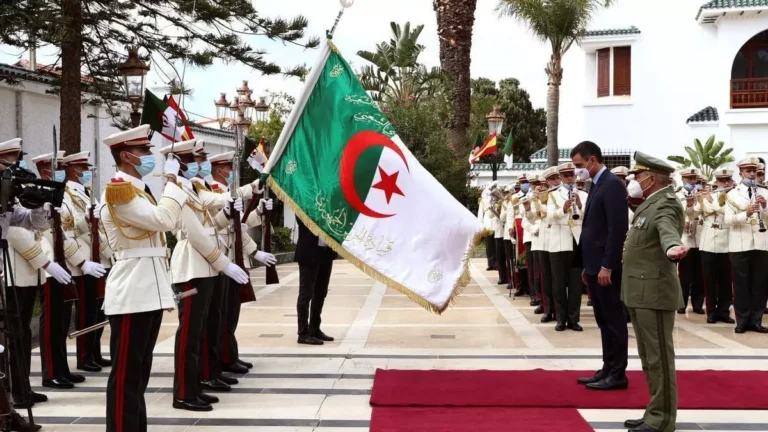 سانشيز يطير للجزائر وملف الصحراء المغربية يخيم بثقله على الزيارة