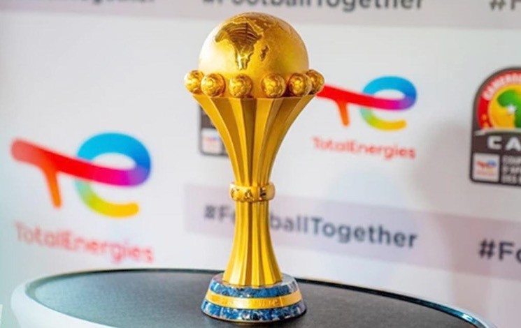 48 منتخبا في كأس افريقيا تخرج موتسيبي عن صمته