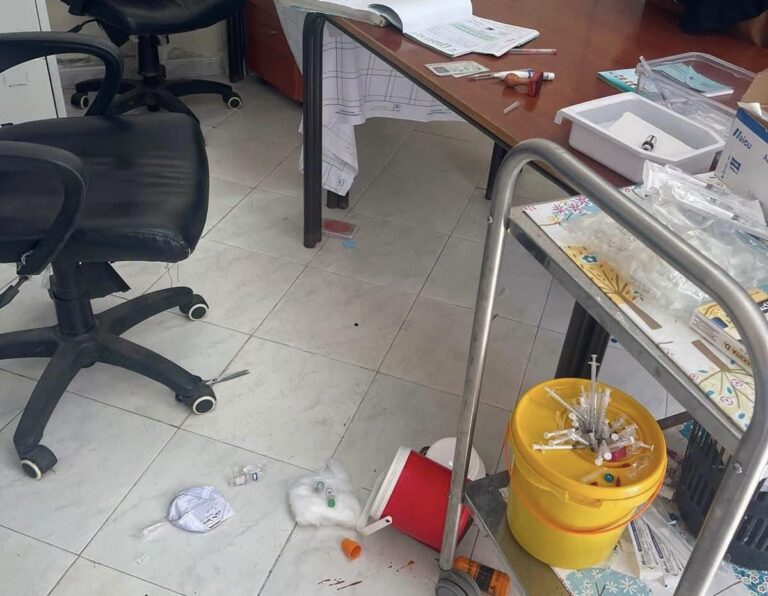 غضب نقابي بطنجة بعد الاعتداء على أطر صحية بالمركز الصحي بير الشفاء (صور)