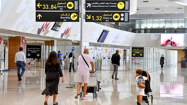 مطالب برلمانية بإحداث مكاتب لتصحيح الإمضاءات داخل المطارات المغربية