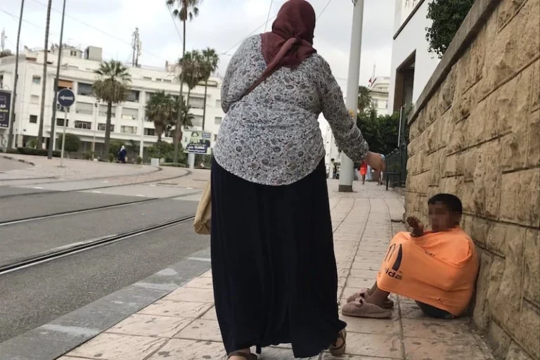 أطفال الشوارع يثيرون قلق الأكاديريين