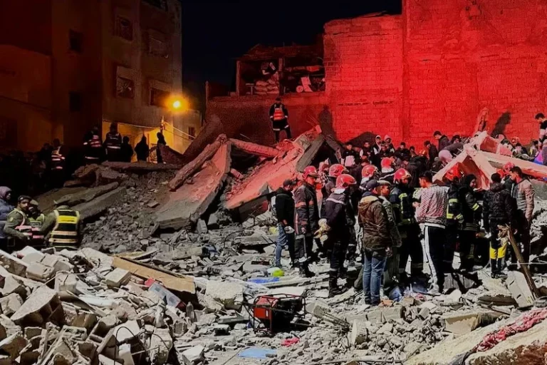 القضاء يحدد موعد محاكمة المتهمين على خلفية انهيار عمارتي فاس
