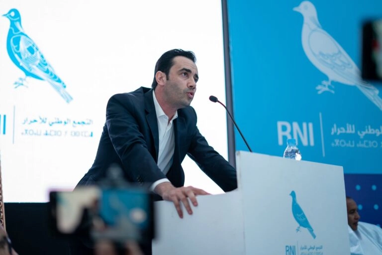 البرلماني النافذ شبعتو يعلن استقالته من “الأحرار” والتحاقه بـ”البام”
