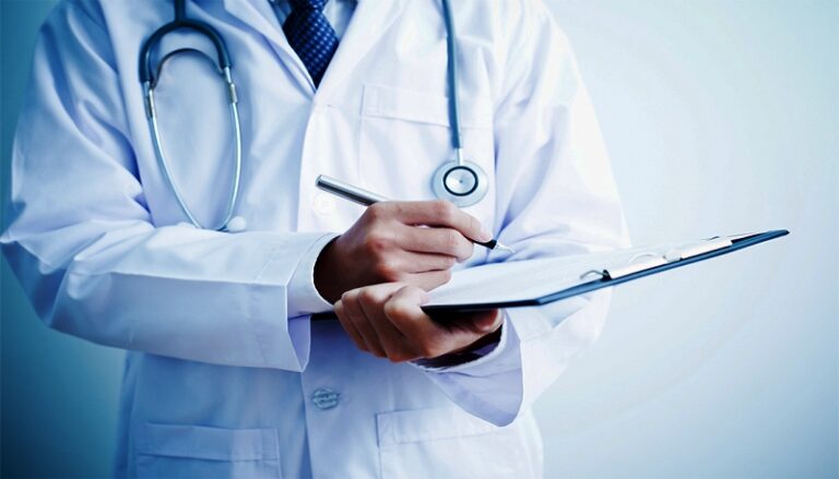 تعويضات هزيلة رغم ارتفاع تكاليف العلاج والحكومة مطالبة بمراجعة التعريفة المرجعية