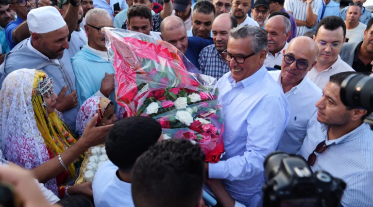 أخنوش يلتقي ساكنة أمزميز
