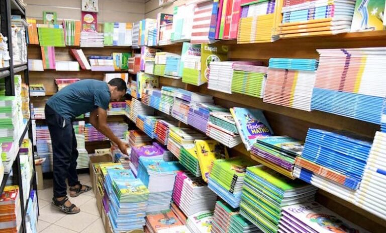 الكتبيون يقاطعون كتب “الريادة” ويكذبون تطمينات وزارة برادة