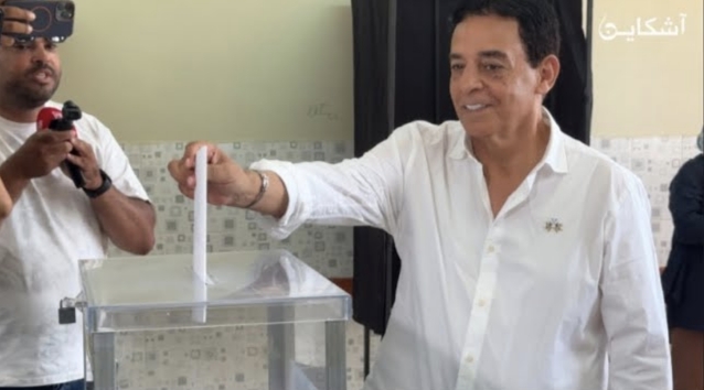 جودار يدلي بصوته