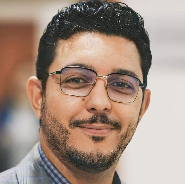كيف يطلب من المغربي أن يمارس السياسة؟