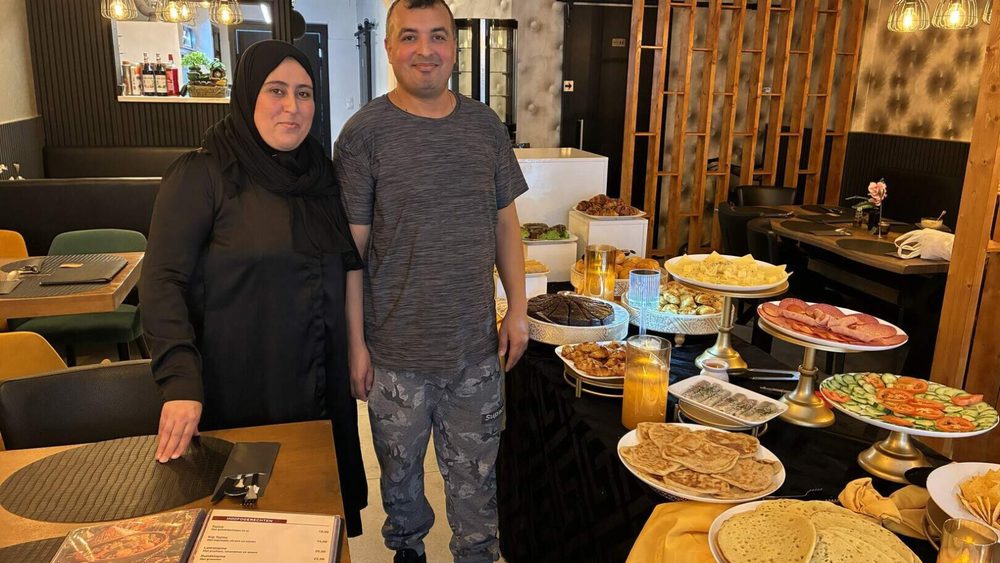 قصة شابة مغربية من الريف فضلت الحجاب على المحاماة في بلجيكا