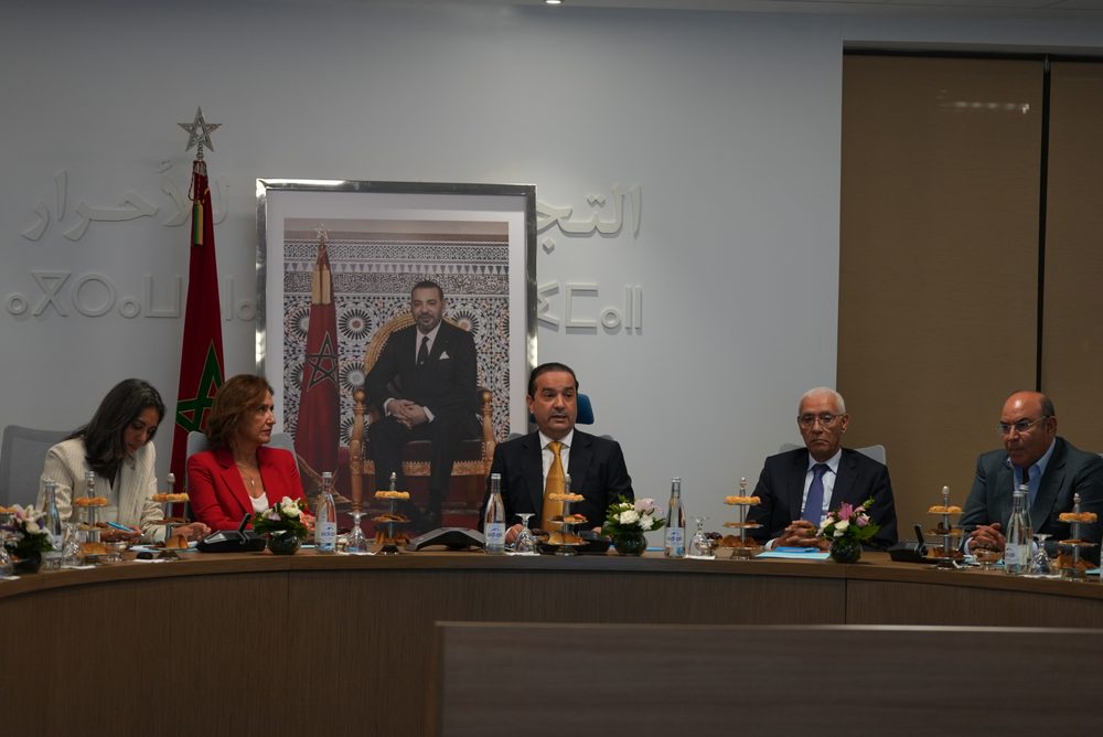 إسمان يتنافسان على قيادة الأحرار