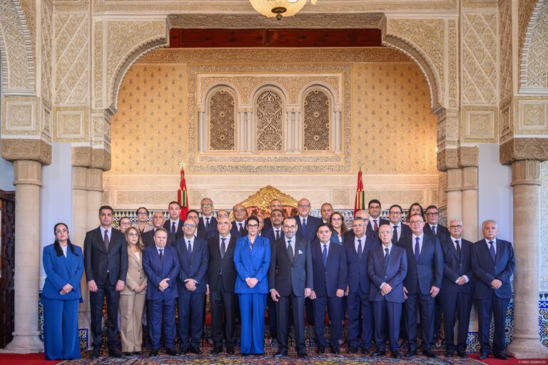 عاجل: الملك يعين أعضاء الحكومة الجديدة برئاسة المنصوري
