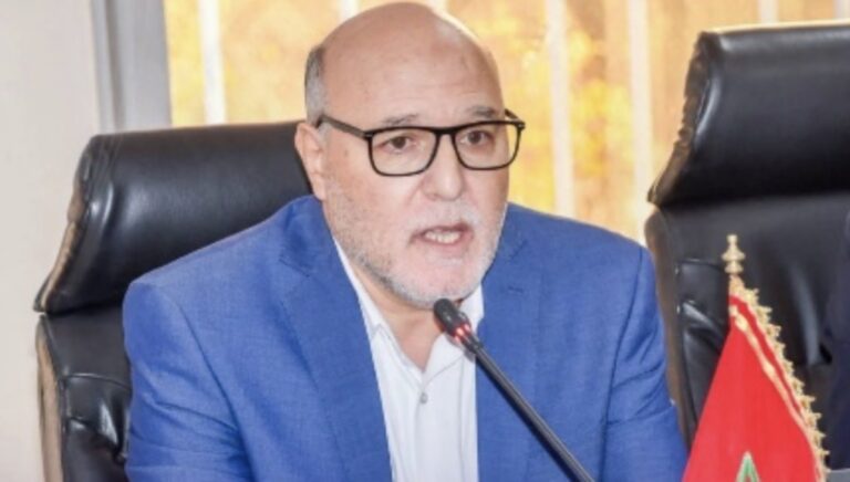 التصريح الحكومي لبنت الصالحين….حاربي الفساد أولا وبعدها سيتحرك قطار التنمية