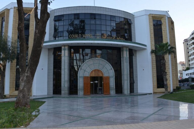 إغلاق الحدود في وجه مستشار جماعي بطنجة بسبب تسجيل “شراء الأصوات”