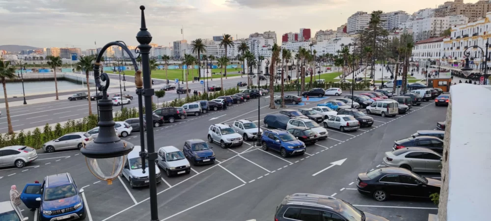 جماعة طنجة تستعد لإحداث تسع مواقف سيارات جديدة
