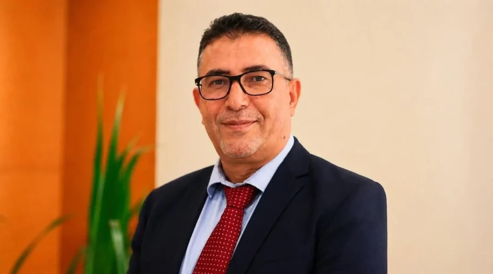 من الرقابة البرلمانية إلى الحكومة.. من هو رشيد حموني الذي يقود حقيبة الإدماج الاجتماعي ؟