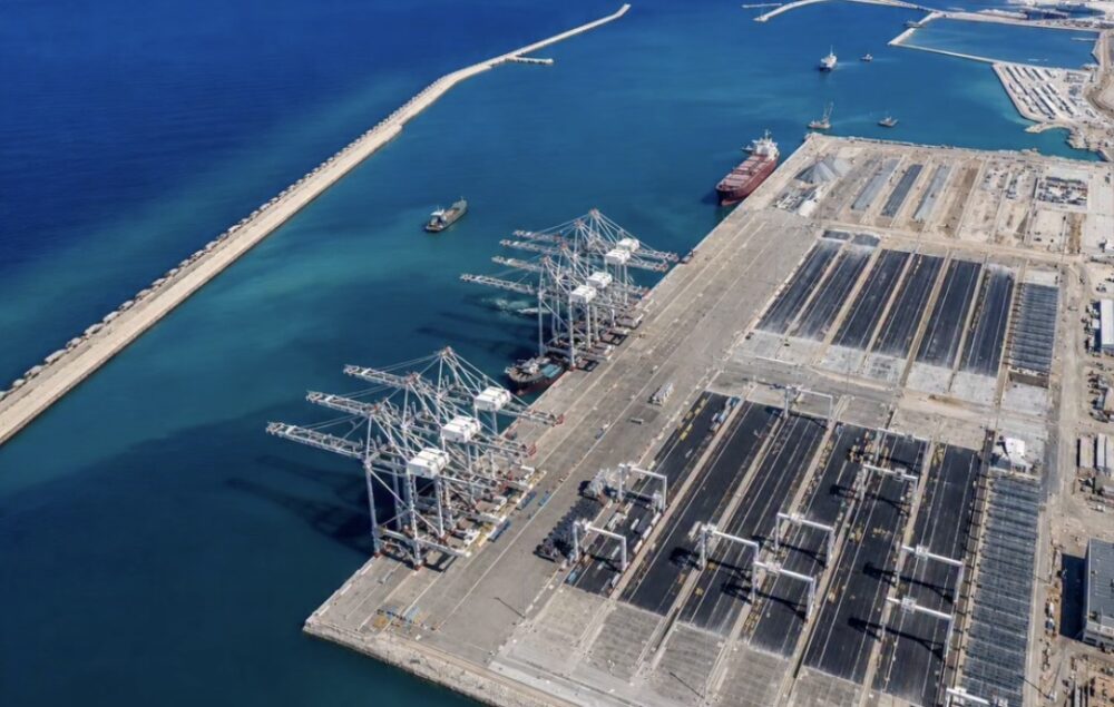 إعلان 120 فرصة عمل بميناء الناظور في بني ملال يثير غضب نقابة