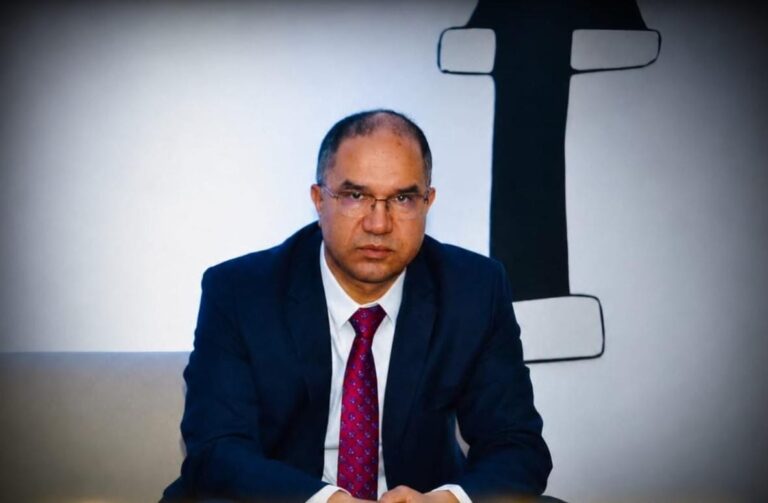 المحامي آيت بالعربي: مراسلة الرئيس الأول بـ “استئناف طنجة” خرق للدستور وتدخل في استقلال القضاء (وثيقة)