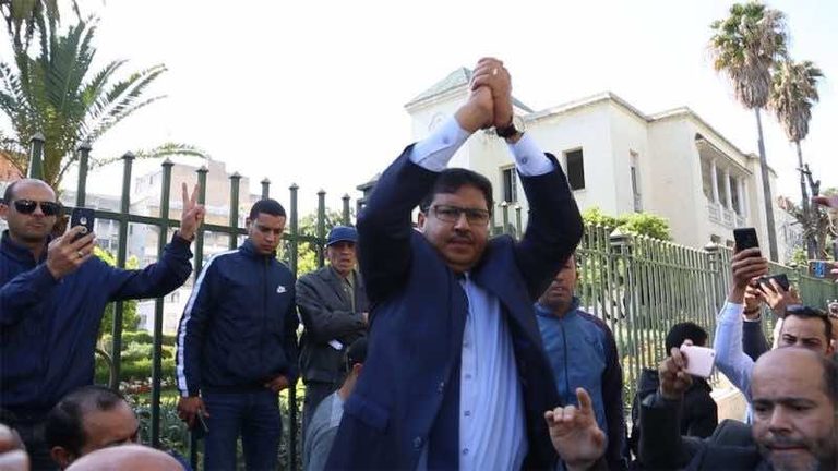 بعد 3 عقود في ردهات المحاكم..تبرئة عبد العالي حامي الدين في قضية مقتل الطالب بنعيسى آيت الجيد