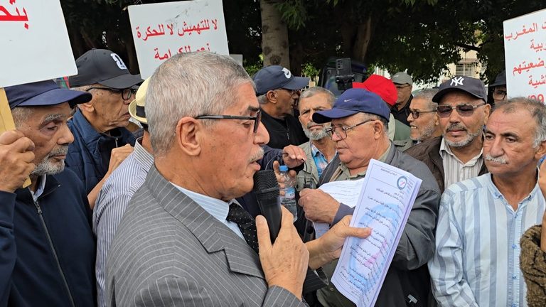 متقاعدو اتصالات المغرب يحتجون