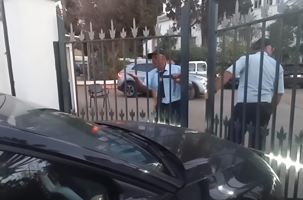بنعبد الله يكشف مصير حارس الأمن الذي منعه من دخول مبنى الوزارة