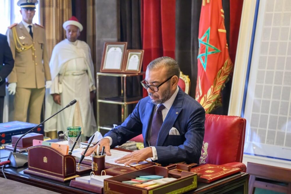 الملك يترأس مجلسا وزاريا