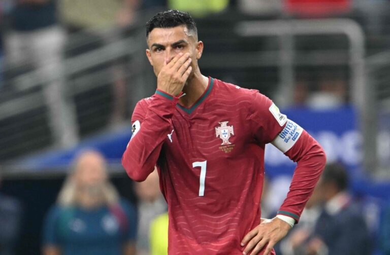 الاتحاد البرتغالي يفتح إجراء انضباطيا بحق رونالدو ويوقفه مؤقتا