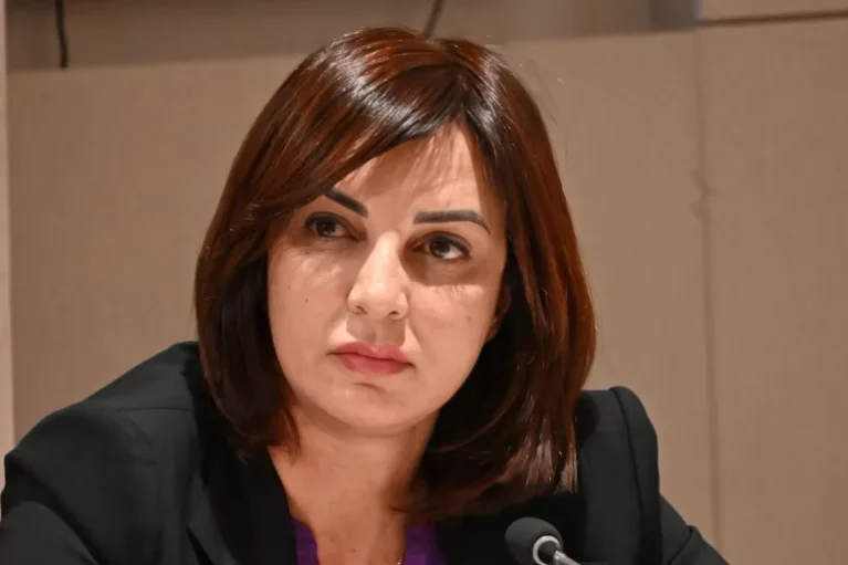 الهاجس السياسي طغى على السند القانوني الصرف في إعفاء خيير (باحث)